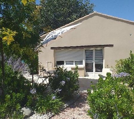 StudioLe Petit Jas Châteauneuf-de-Gadagne Exterior foto